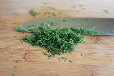 Греческий хлеб пита с курицей и приправами - приготовление