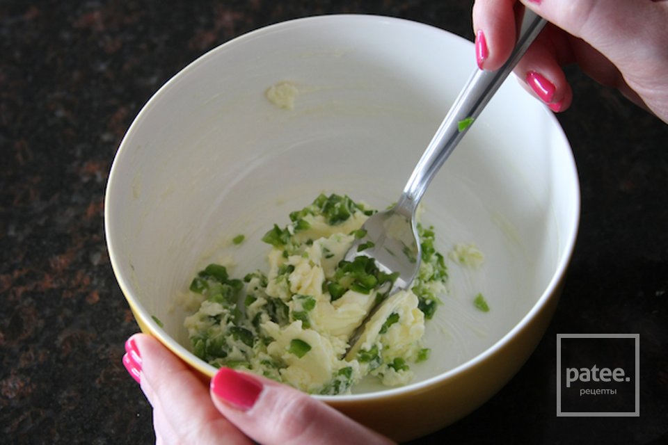 Бутерброд панини с сыром, ветчиной и халапеньо - Шаг 2