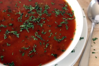 Томатный суп с моллюсками в мультиварке