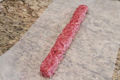 Свино-говяжие колбаски в тесте - приготовление