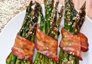 Спаржа с беконом и кунжутом