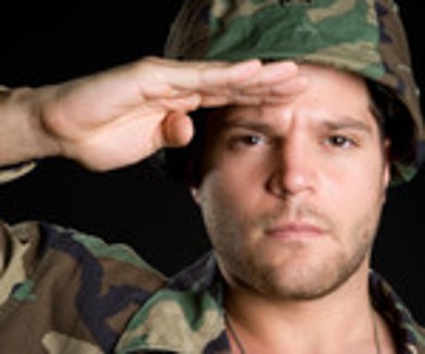 Вам нравятся мужчины в форме?