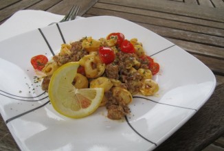 Итальянская колбаса с тортеллини в необычном соусе