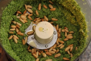 Песто из брокколи с киноа - приготовление