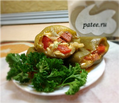 Рецепт Перец, фаршированный овощами с сыром и колбасой