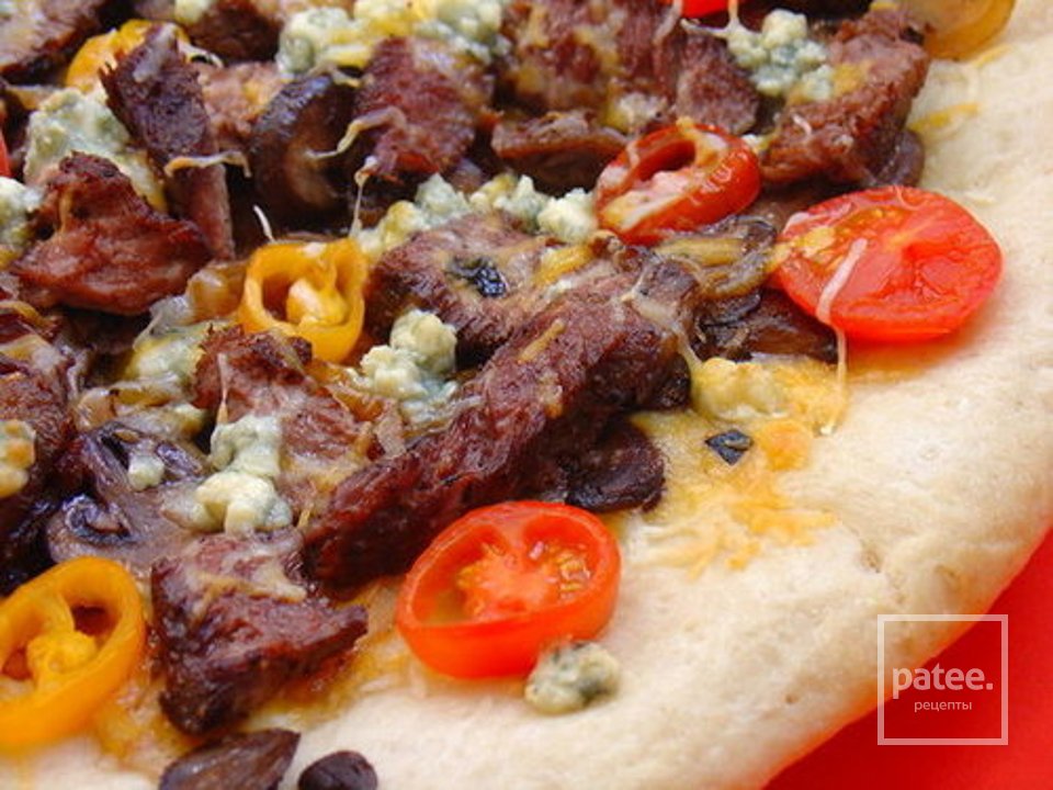 Пицца со стейком и голубым сыром - Шаг 16