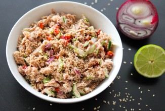 Тайский салат с тунцом