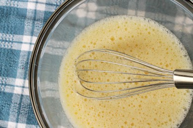 Кукурузный хлеб с черникой и корицей - приготовление