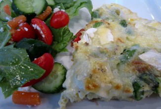 Омлет Фриттата с сыром и спаржей