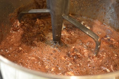 Шоколадные кексы с начинкой - приготовление
