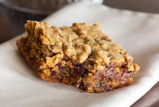 Шоколадно-арахисовые пирожные