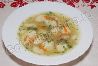 Куриный суп с клецками