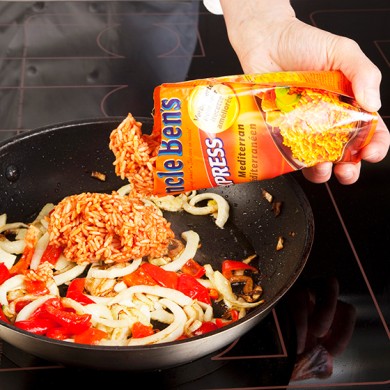 Рисовый салат с консервированным тунцом - Шаг 3