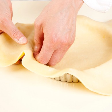 Запеканка с копченым лососем и помидорами - Шаг 1