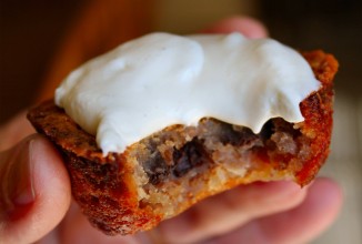 Мини-тортики с кокосом и пеканом