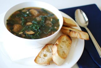 Суп с куриной колбасой и грибами