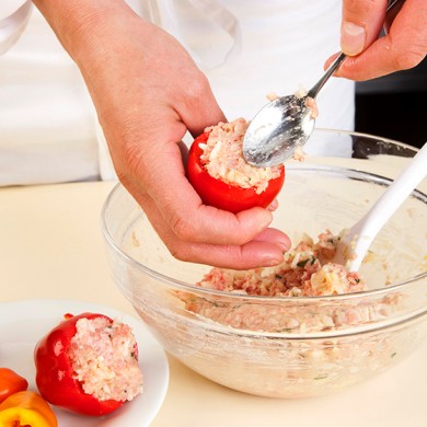 Фаршированный перец под томатным соусом - Шаг 3