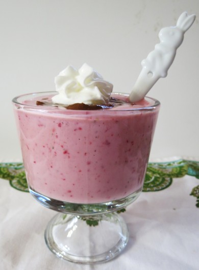 Рецепт Клубнично-ванильный нежный йогурт