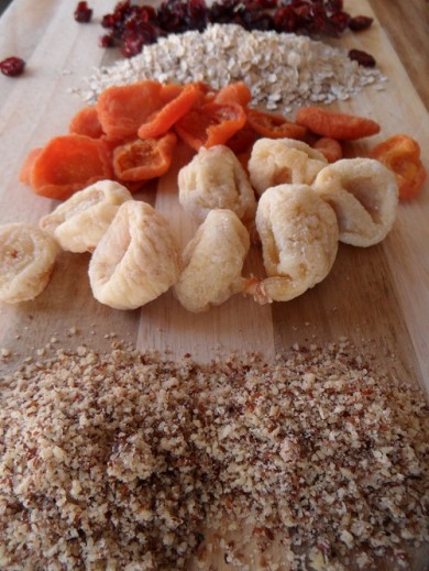 Ореховый пирог с сухофруктами - Шаг 2