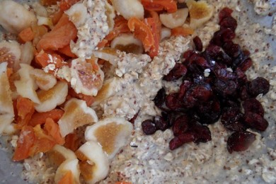 Ореховый пирог с сухофруктами - приготовление