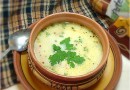 Суп из плавленых сырков с грибами и колбасой