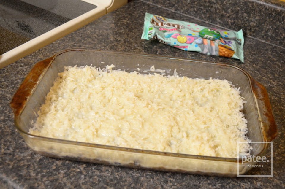 Пирожные с кокосом и конфетами - Шаг 5