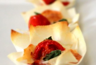 Мини-пицца Маргарита в чашечках