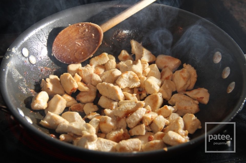 Пряная, сладкая курочка с ананасом - Шаг 2