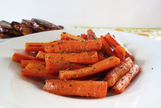 Жареная морковь в медовой глазури