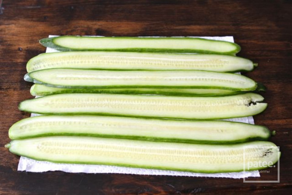 Огуречные роллы с сыром фета - Шаг 1