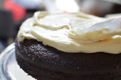 Рецепт Шоколадный пирог с портером и сливочной глазурью