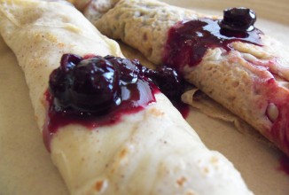 Блинчики с черникой