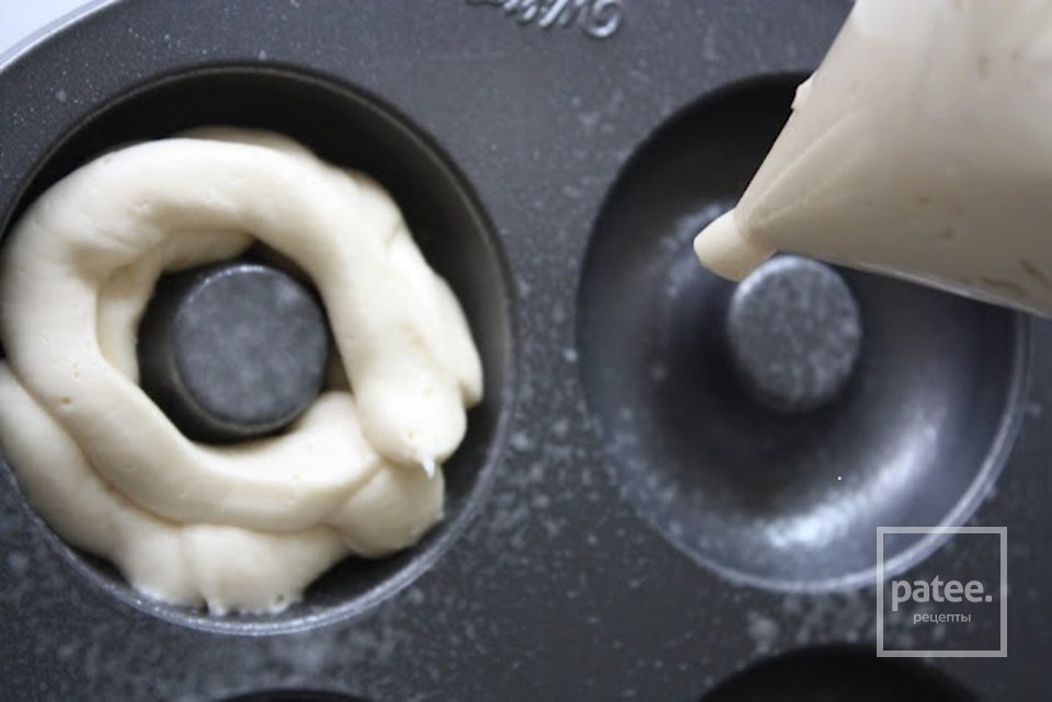 Пончики с клубникой и сливками - Шаг 7