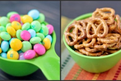 Пирожные с крендельками и белым шоколадом - приготовление