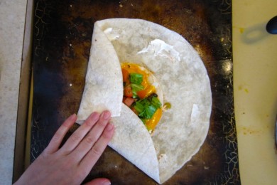 Хрустящие лепешки с курицей и овощами - приготовление