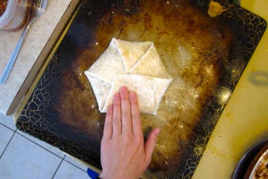 Хрустящие лепешки с курицей и овощами - приготовление