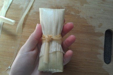 Тамале с перцем и чёрной фасолью - приготовление