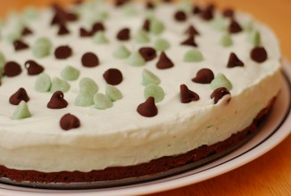 Пирог брауни с мятной начинкой