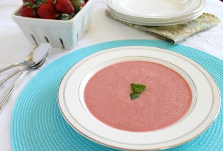 Холодный клубничный суп