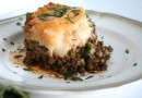 Мясной пирог с картофельным пюре