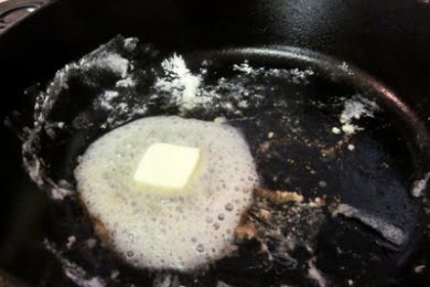 Свиные отбивные с грибами - приготовление