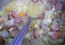 Суп с капустой и колбасой
