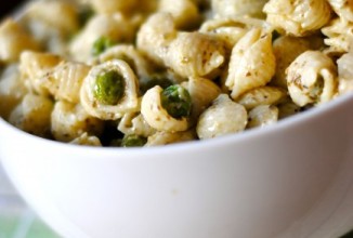 Паста в соусе песто