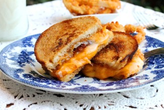 Поджаренные бутерброды с сыром