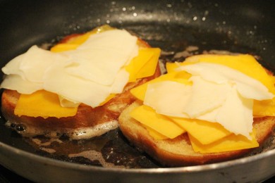 Поджаренные бутерброды с сыром - приготовление