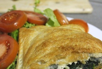 Пирог с шпинатом и сыром