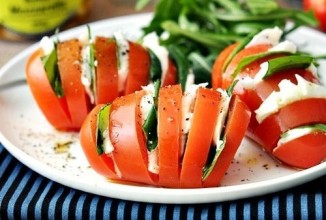 Помидоры с сыром