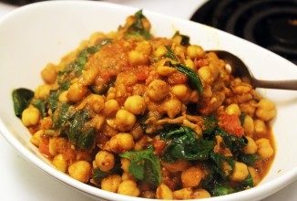 Карри с нутом и шпинатом