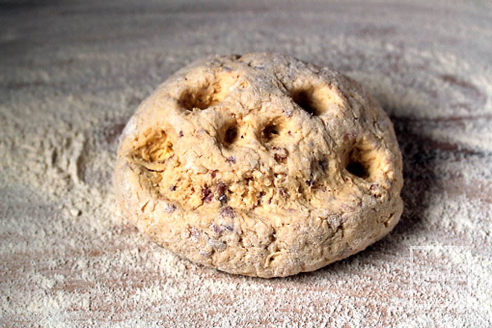 Сырные бисквиты с беконом - Шаг 10