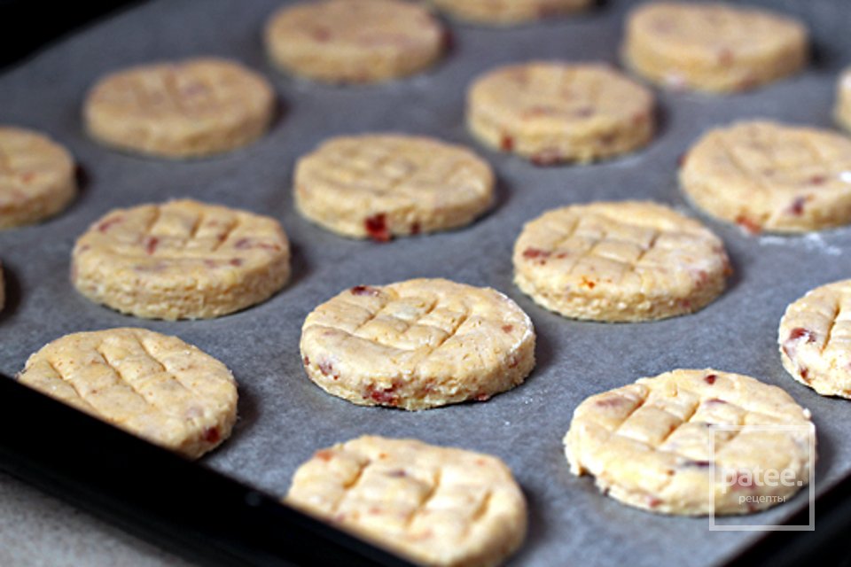 Сырные бисквиты с беконом - Шаг 13